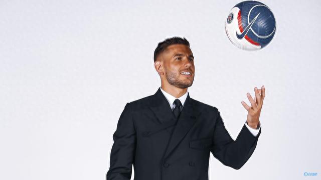 开场镜头里 开场镜头里