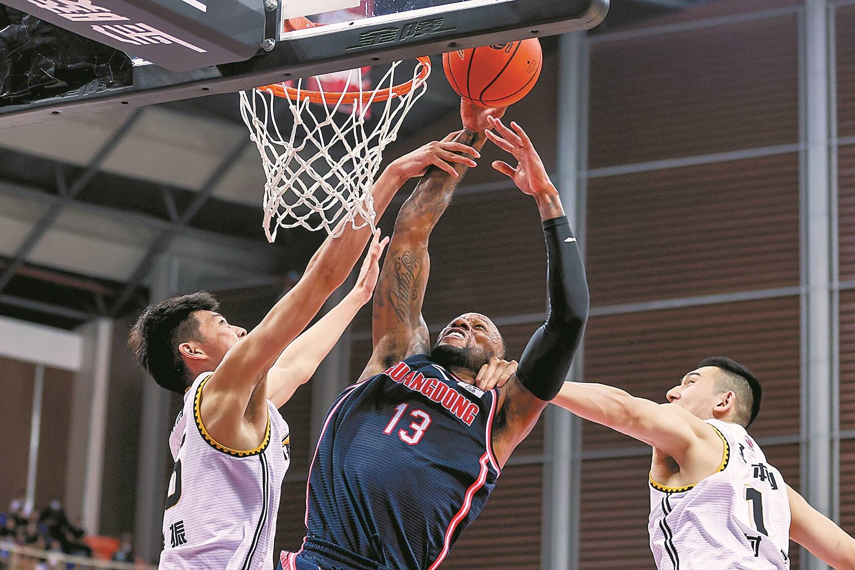 等待对手犯 等待对手犯